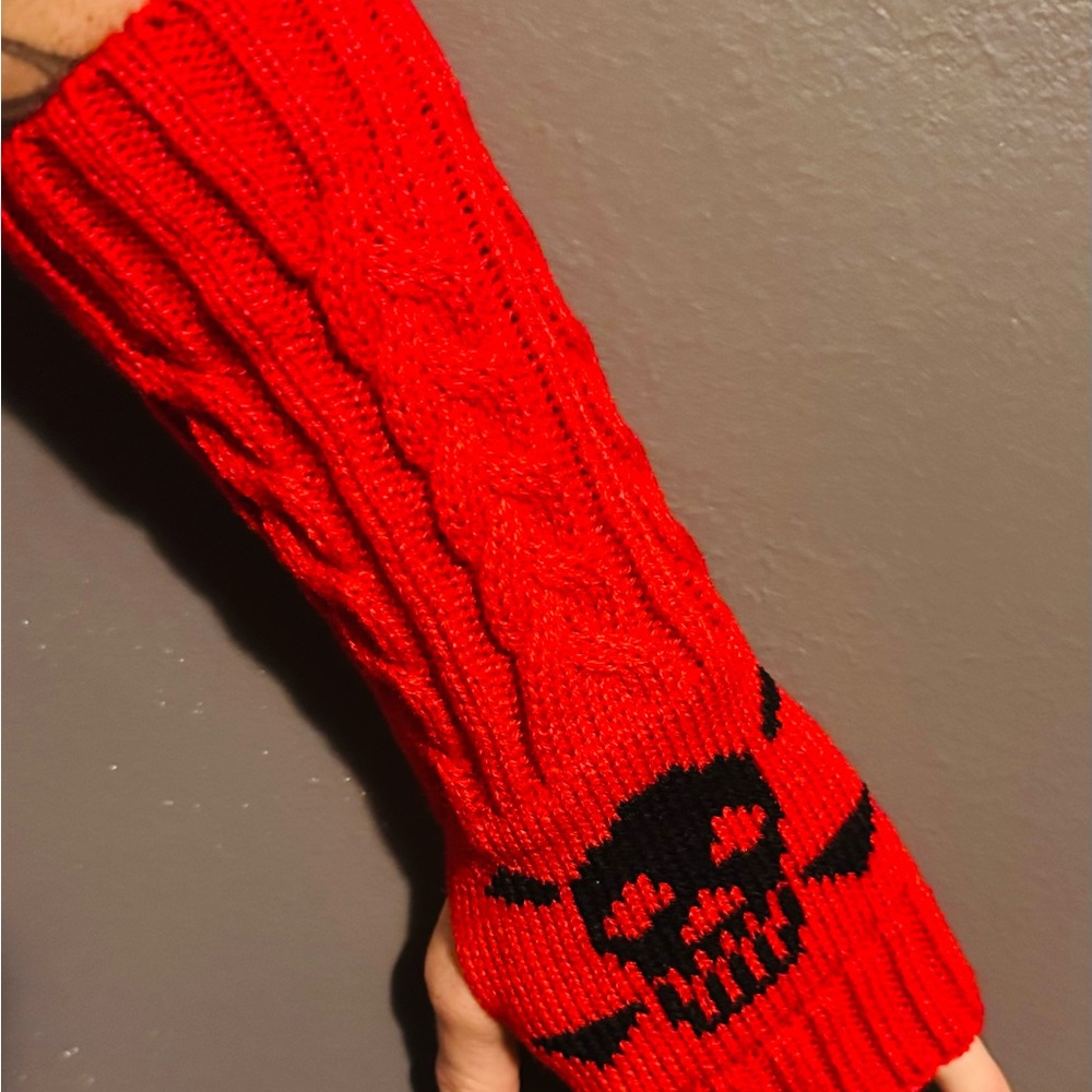 Red Knit Arm Warmer with Skull Design Women's Size OS